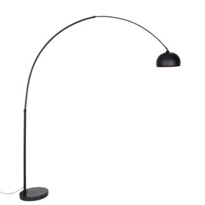 booglampen Moderne booglamp zwart XXL MarmerStaal Zwart Zoals de naam al doet vermoeden is deze een grote booglamp. Het stalen armatuur afgewerkt in past