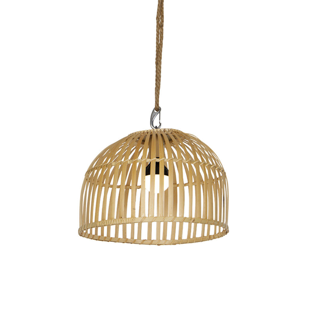 hanglampen buiten Buiten hanglamp bamboe IP44 incl. LED dimmer RGB Maurice BamboeTouw Naturel Geef een oosters sfeertje aan je tuin met deze voor buiten. De