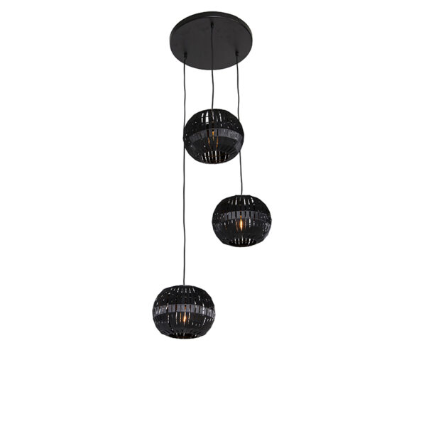 hanglampen Moderne hanglamp zwart StaalStof Zwart Een echte eyecatcher boven je ronde Dat is de een zwarte stalen lamp met stoffen kappen. Hij heeft 3