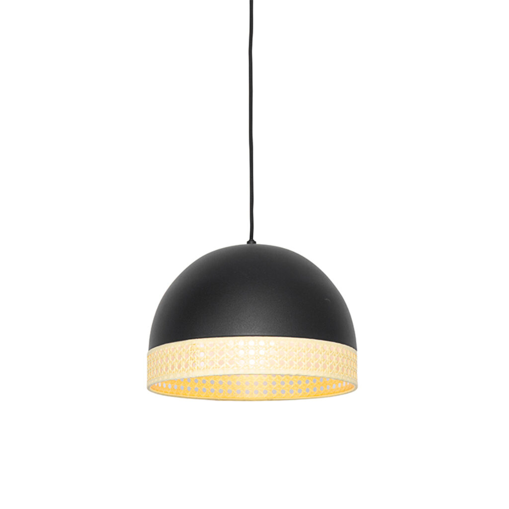 hanglampen Oosterse hanglamp zwart met rotan 30 cm Magna Rotan RotanStaal Zwart is een moderne oosters jasje. Hij gemaakt van staal. De afgewerkt in het en