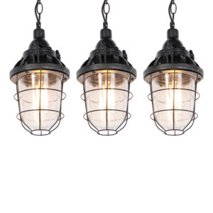 hanglampen Set van 3 industriele zwart Cabin GlasStaalSteen Beton Zwart Deze hanglamp heeft iets weg een ouderwetse scheepslamp maar dan in nieuw De vintage en