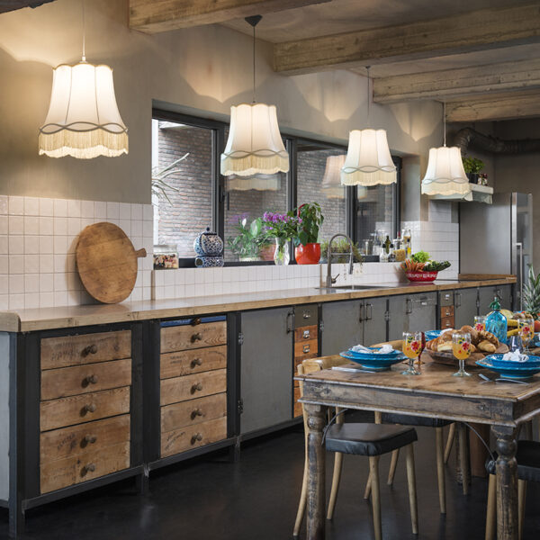 hanglampen Set van 4 retro 45 cm Granny KunststofStof Authentiek in een nieuw jasje. Deze prachtige hanglamp heeft het ontwerp de oude lampenkap je oma maar dan