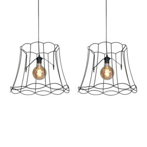 hanglampen Set van 2 retro zwart 50 cm Granny Frame KunststofMetaal Zwart Authentiek in een nieuw jasje. Deze prachtige hanglamp heeft het ontwerp de oude