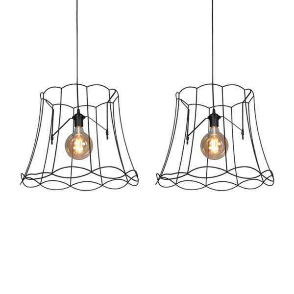 hanglampen Set van 2 retro zwart 50 cm Granny Frame KunststofMetaal Zwart Authentiek in een nieuw jasje. Deze prachtige hanglamp heeft het ontwerp de oude