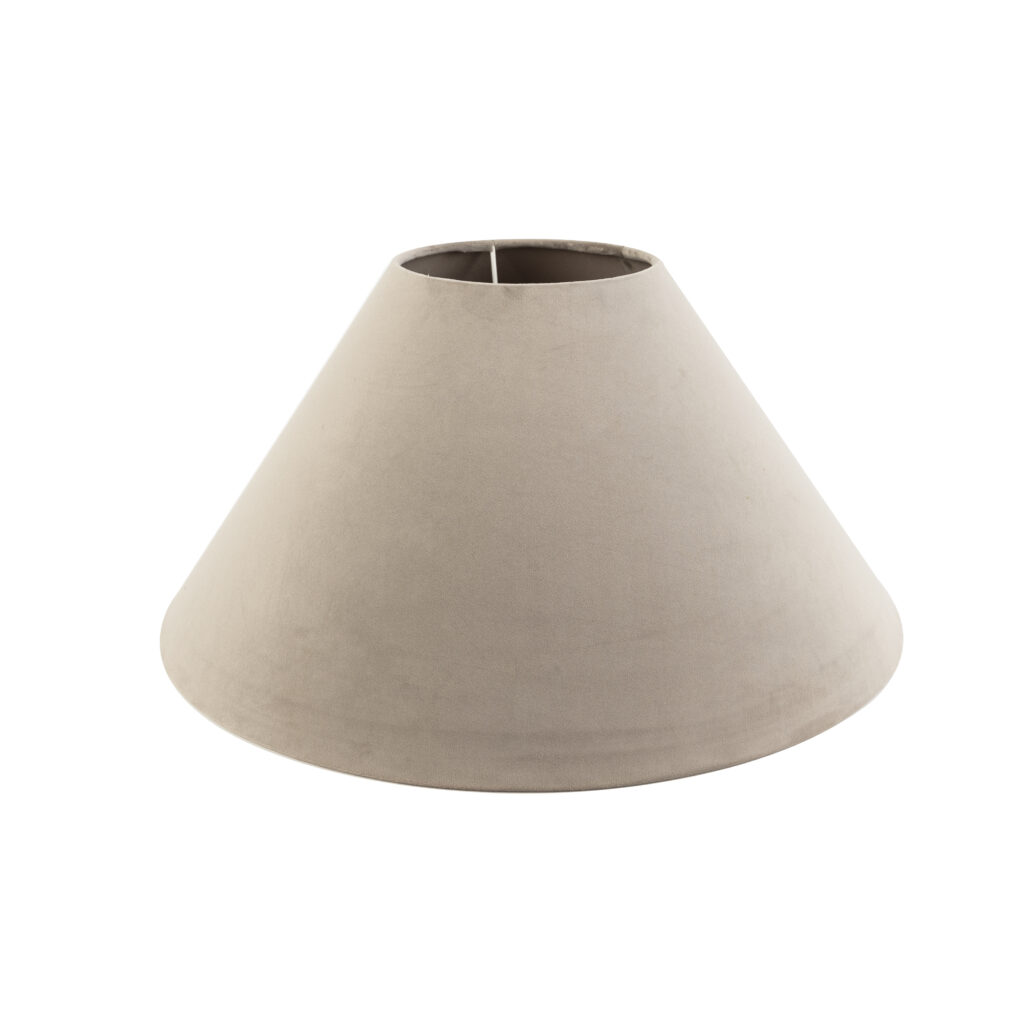 lampenkappen Velours lampenkap taupe Stof Taupe Een prachtige velours in taupe. Hij heeft onderaan een totale diameter van 50 cm en bovenaan 175 cm. hoogte 25