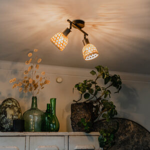 Opbouwspots Oosterse spot zwart met bamboe Rayan BamboeStaal Naturel Deze prachtige laat jouw interieur Dankzij de combinatie van het zwarte staal en spots past