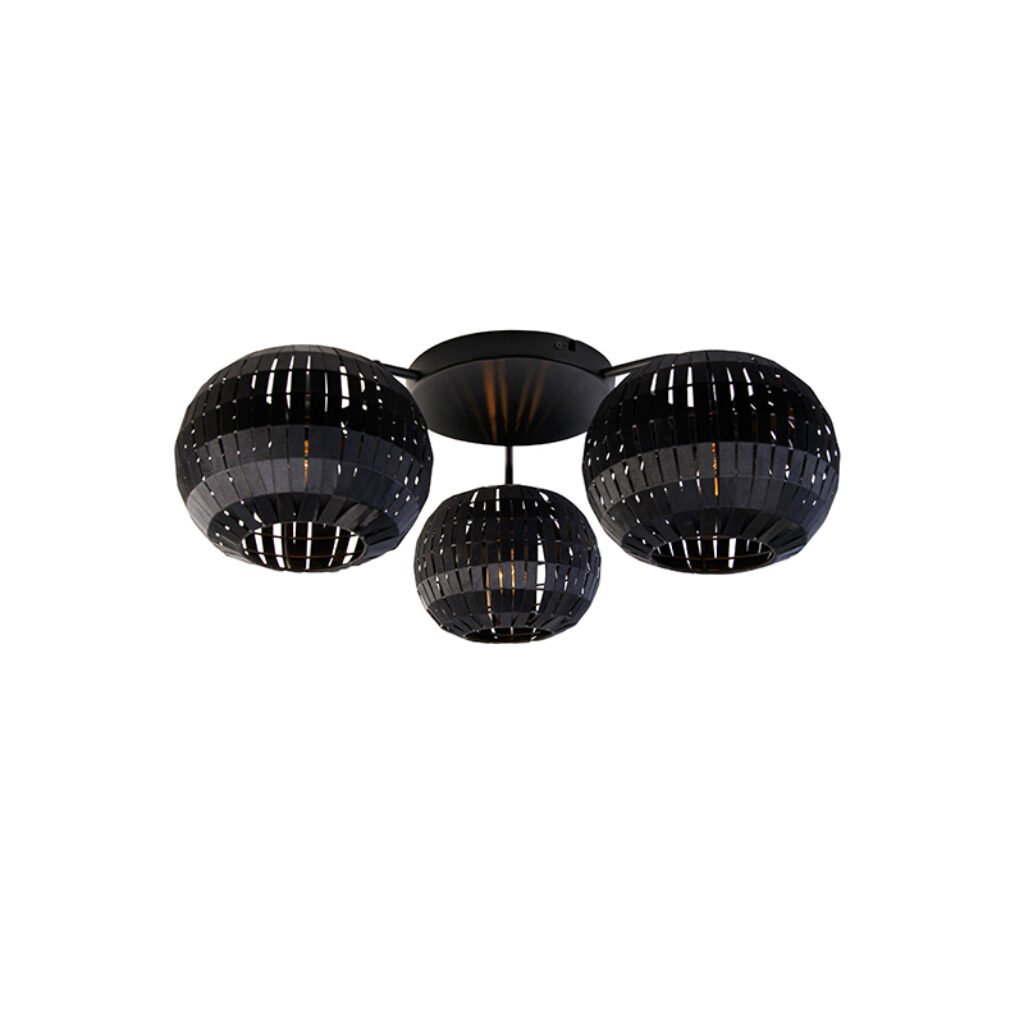 plafondlampen Moderne plafondlamp zwart StaalStof Zwart Wie zegt dat saai Bij ons vind je meer dan genoeg hele mooie plafondlampen. Zo ook deze Deze heeft 3