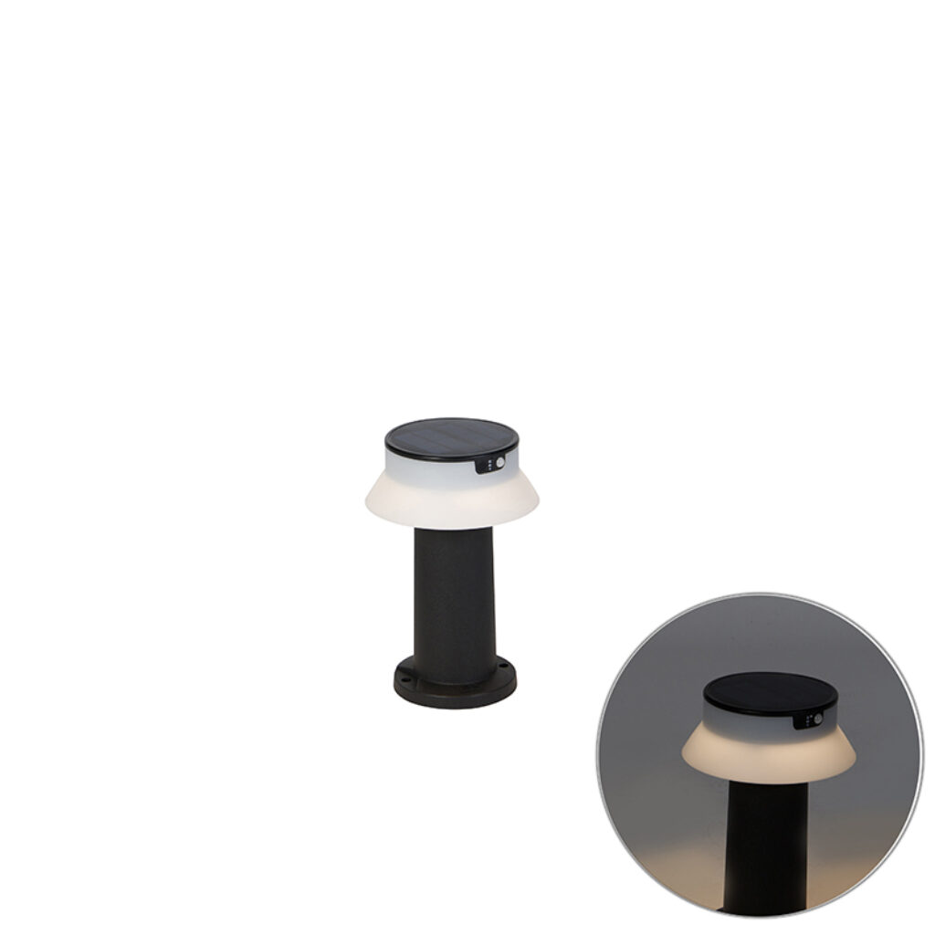 staande buitenlampen Staande buitenlamp zwart incl. LED en dimmer IP55 solar Felice Kunststof Zwart is echt een toffe Het lijkt net of de lamp hoedje op heeft