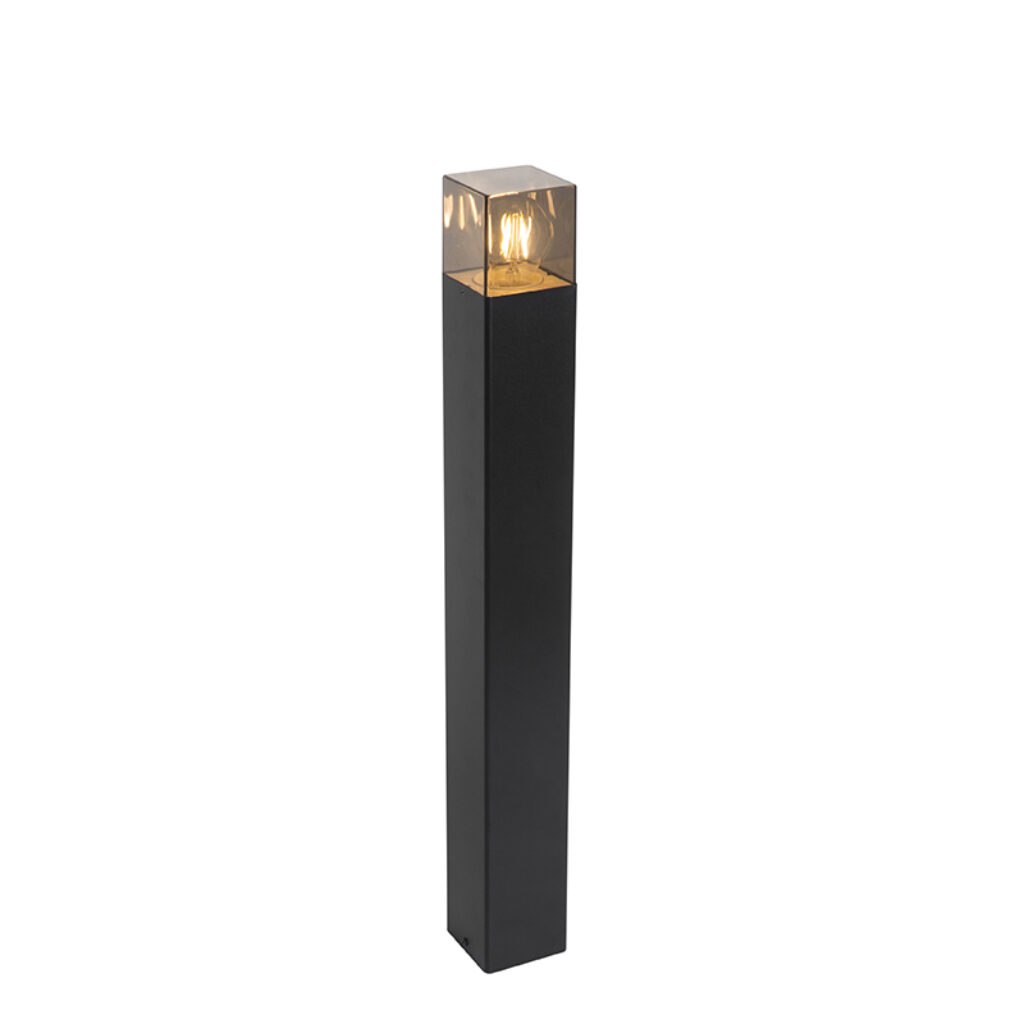 staande buitenlampen Staande buitenlamp zwart 70 cm IP44 met smoke glass Denmark AluminiumKunststof Zwart Verlichting in je tuin is erg belangrijk zodat