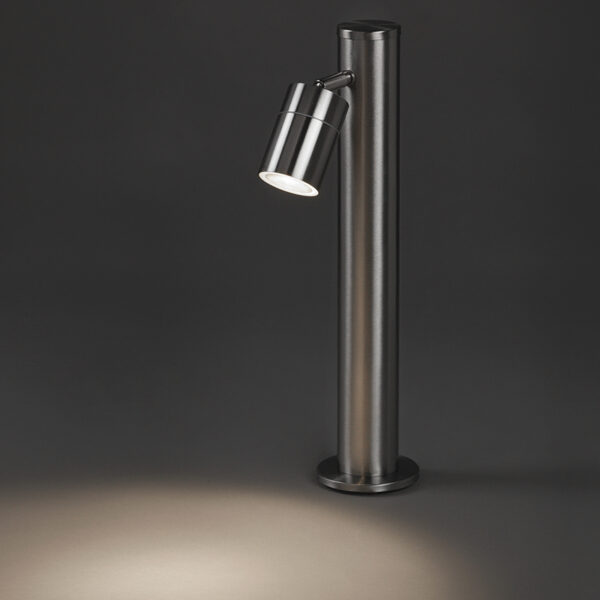 staande buitenlampen Moderne buitenlamp staal 45 cm verstelbaar Solo Roestvrij Staal Deze heeft een simplistisch en modern design. De spot is via het
