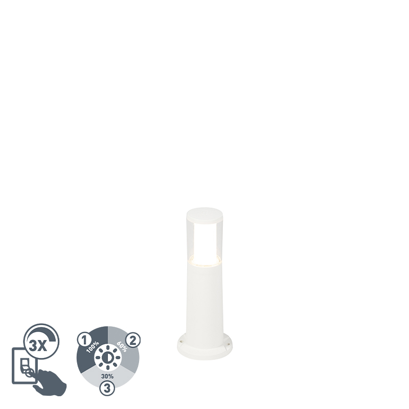 staande buitenlampen Moderne buitenpaal wit 40 cm IP55 incl. GU10 dimbaar Carlo Kunststof Wit Klein maar Deze witte tijdloze uit kunststof is een streling voor