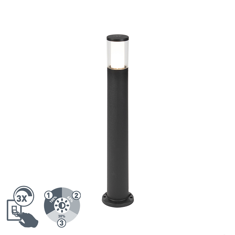 staande buitenlampen Moderne buitenpaal zwart 80 cm IP55 incl. GU10 dimbaar Carlo Kunststof Zwart Simpel maar stijlvol. Dat zijn de twee kernwoorden van deze