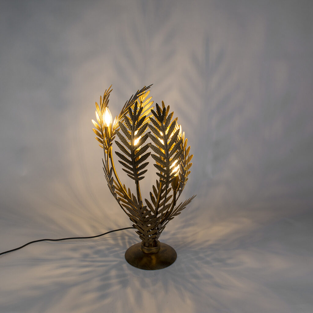 tafellampen Vintage tafellamp large goud Botanica Metaal Deze komt uit de serie Botanica. is helemaal volgens laatste trend en combineert botanische bladeren