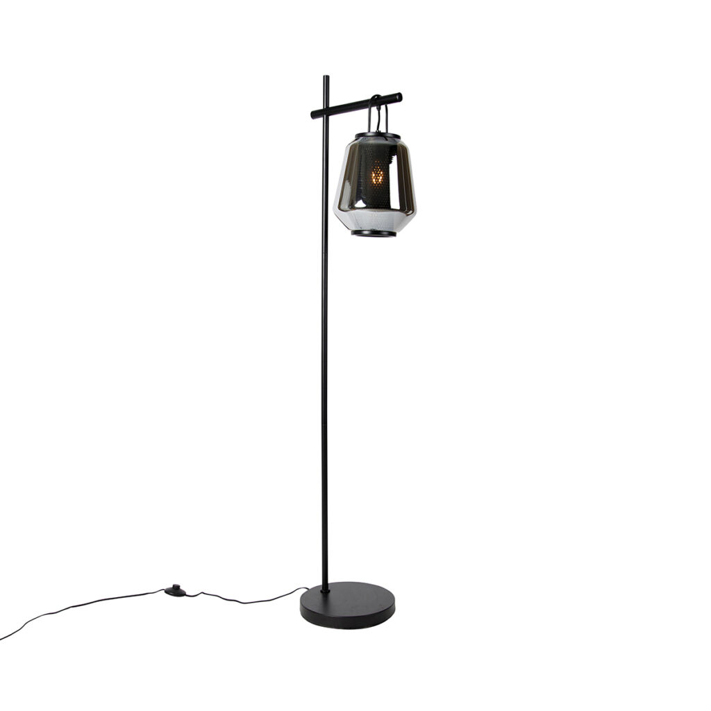 vloerlampen Art deco vloerlamp zwart met smoke glas Kevin GlasStaal Grijs Het is bijna kunst deze art vloerlamp. Prachtig voor elke ruimte waar je nog wel een