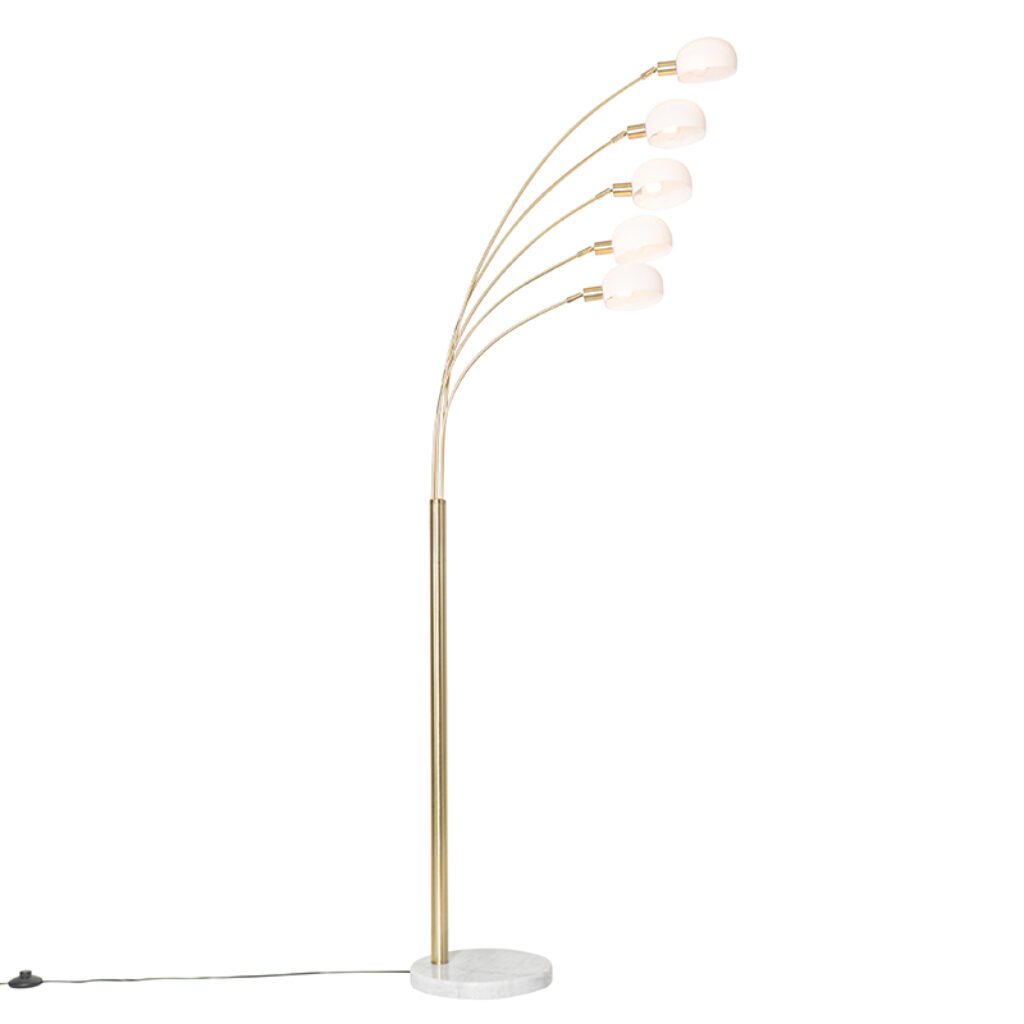 vloerlampen Design vloerlamp messing met opaal glas Sixties Marmo GlasMarmerStaal Deze moderne past perfect in een design interieur. Hij is gemaakt van staal en