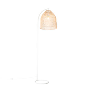 vloerlampen Landelijke vloerlamp wit met rotan Sam StaalRotan Wit Deze is een mooie toevoeging in landelijk of romantisch Hij uniek afgewerkt kap en armatuur.