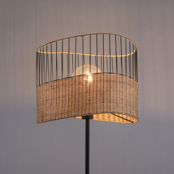 Landelijke vloerlamp zwart met riet - Treccia - Afbeelding 2