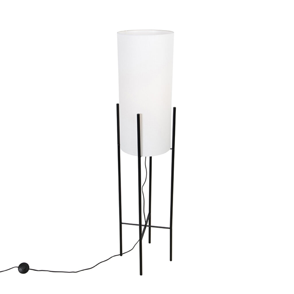 vloerlampen Moderne vloerlamp zwart met linnen witte kap Rich StaalLinnen Wit Ga voor tijdloos design onze vloerlamp. Afgewerkt in kap. De zorgt gezellig