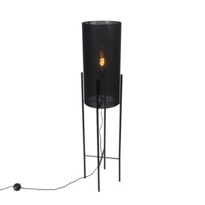 vloerlampen Moderne vloerlamp zwart met linnen zwarte kap Rich StaalLinnen Zwart Ga voor tijdloos design onze vloerlamp. Volledig afgewerkt in kap. De zorgt