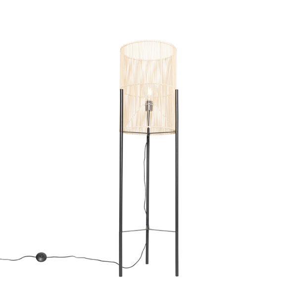 vloerlampen Scandinavische vloerlamp bamboe Natasja BamboeStaal Naturel Haal natuurlijke materialen in huis met deze vloerlamp. Door te combineren staal en