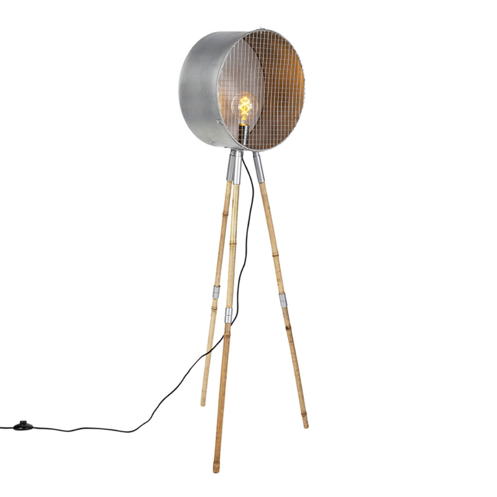 vloerlampen vloerlamp grijs tripod Barrel MetaalBamboe Grijs Dit is lamp die direct een onuitwisbare indruk achterlaat op jouw De handgemaakte interieur