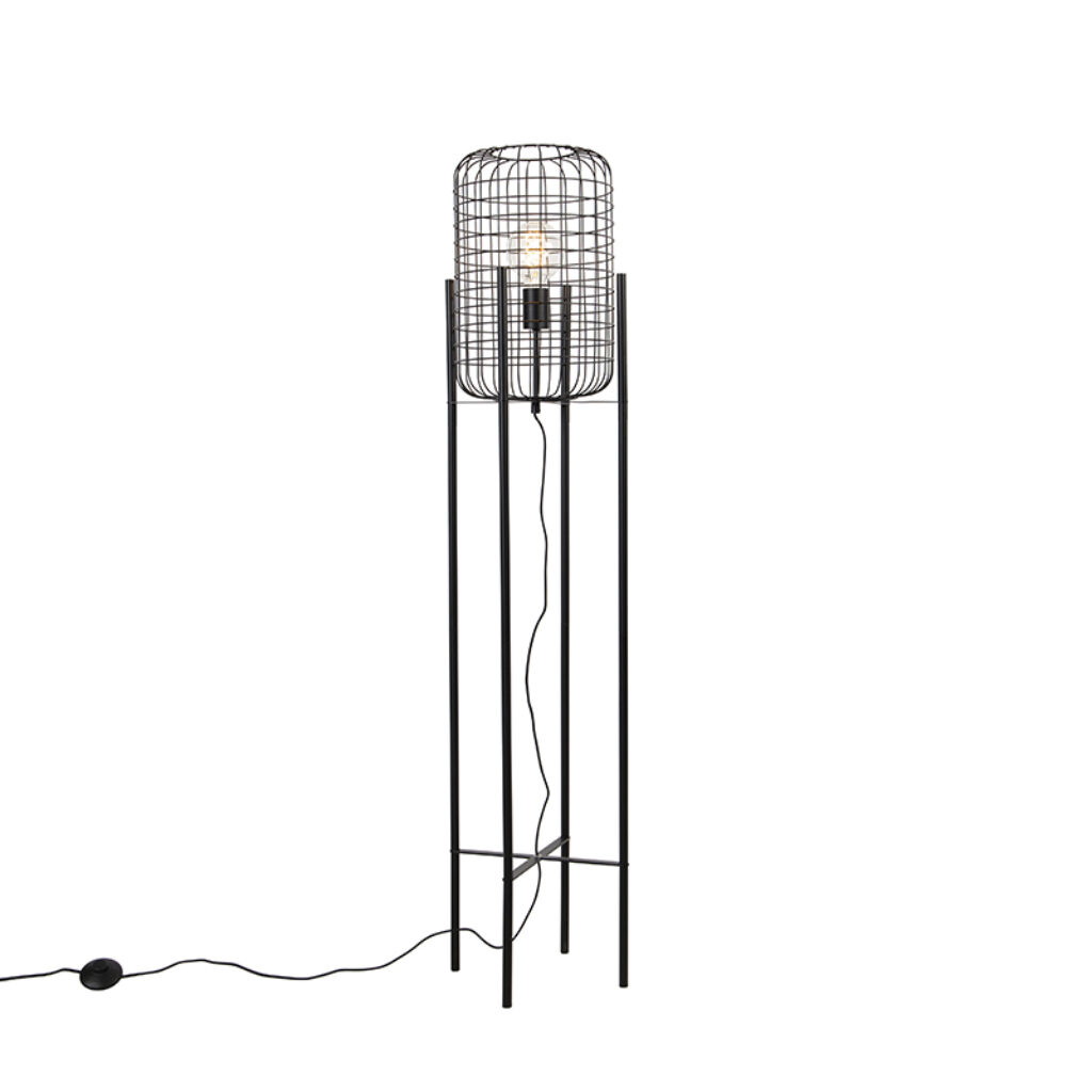 vloerlampen vloerlamp zwart Bliss Vefa Staal Zwart Maak een statement in huis met onze Vefa. Deze zwarte is aanwinst binnen ieder industrieel interieur dankzij