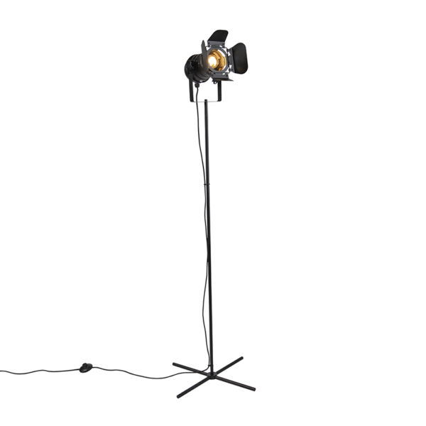 vloerlampen vloerlamp zwart kantelbaar Movie Metaal Zwart Wil je een echte coole studio lamp in jouw Dan moet niet langer Deze past perfect het plaatje. Door de