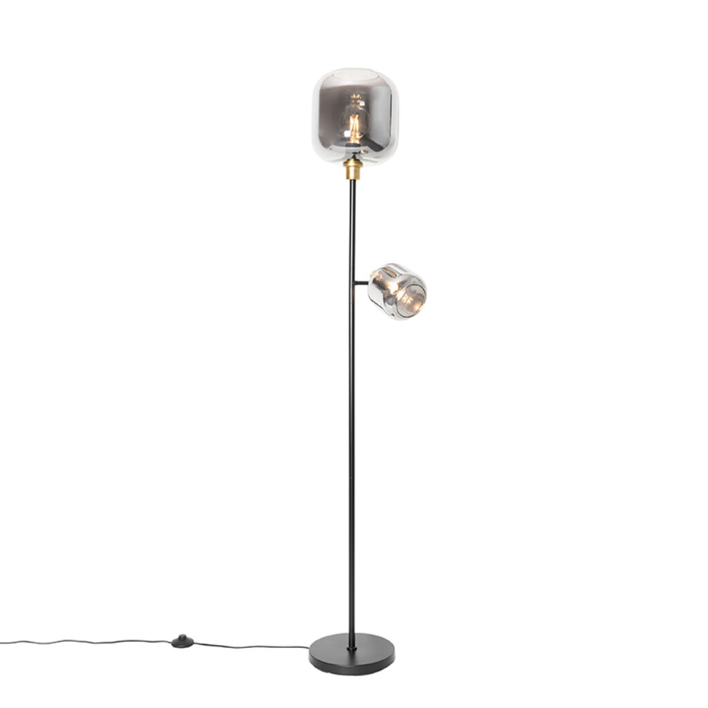 vloerlampen Vloerlamp zwart met goud smoke glas Zuzanna GlasStaal Grijs Haal een echte eyecatcher in huis onze Zuzanna. Deze vloerlamp is mooi afgewerkt