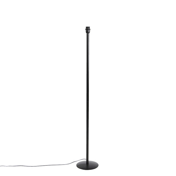 vloerlampen Vloerlamp zwart zonder kap Simplo Metaal Zwart Een basic vloerlamp die jouw interieur helemaal Afgewerkt in metaal. Je kan alle kanten op met deze
