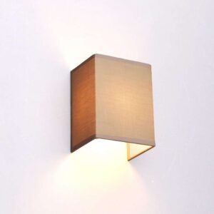 wandlampen Landelijke wandlamp beige Vete Stof Beige Een sfeervol interieur begint bij verlichting. Met de haal je een stijlvol en luxueus design in huis. Hij