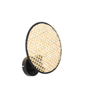 wandlampen Landelijke wandlamp zwart met rotan 25 cm Kata RotanStaal Naturel is sfeervol en Een echte blikvanger ook het licht uit. Als je op zoek bent naar een