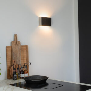 wandlampen Moderne wandlamp staal Otan Aluminium Staal Een minimalistische lamp maar o zo sfeervol. Wandlamp is toepasbaar in heel veel ruimtes. Topkwaliteit