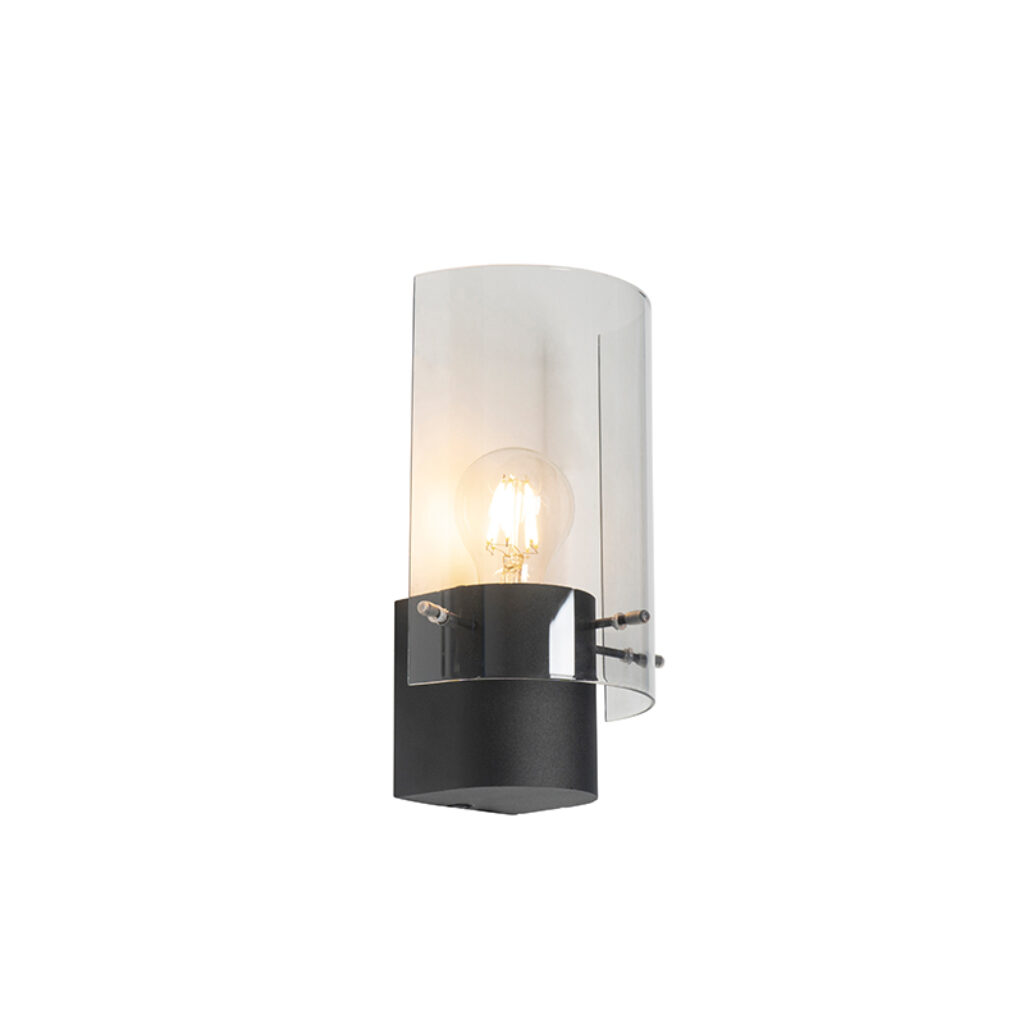wandlampen Vintage wandlamp zwart met smoke glas Vidra GlasStaal Zwart Met de maak je jouw huis helemaal Perfect voor in hal slaapkamer of woonkamer. Deze
